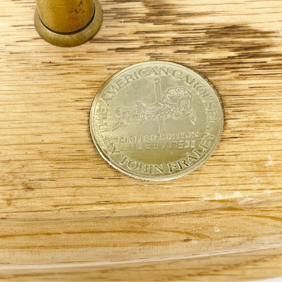 Vintage The American Carousel Limited Edition Collection Carousel Musical Box - Picture 6 of 11